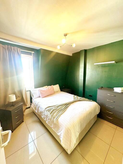 Apartamento 3 Bed Comfortable Wk Londres